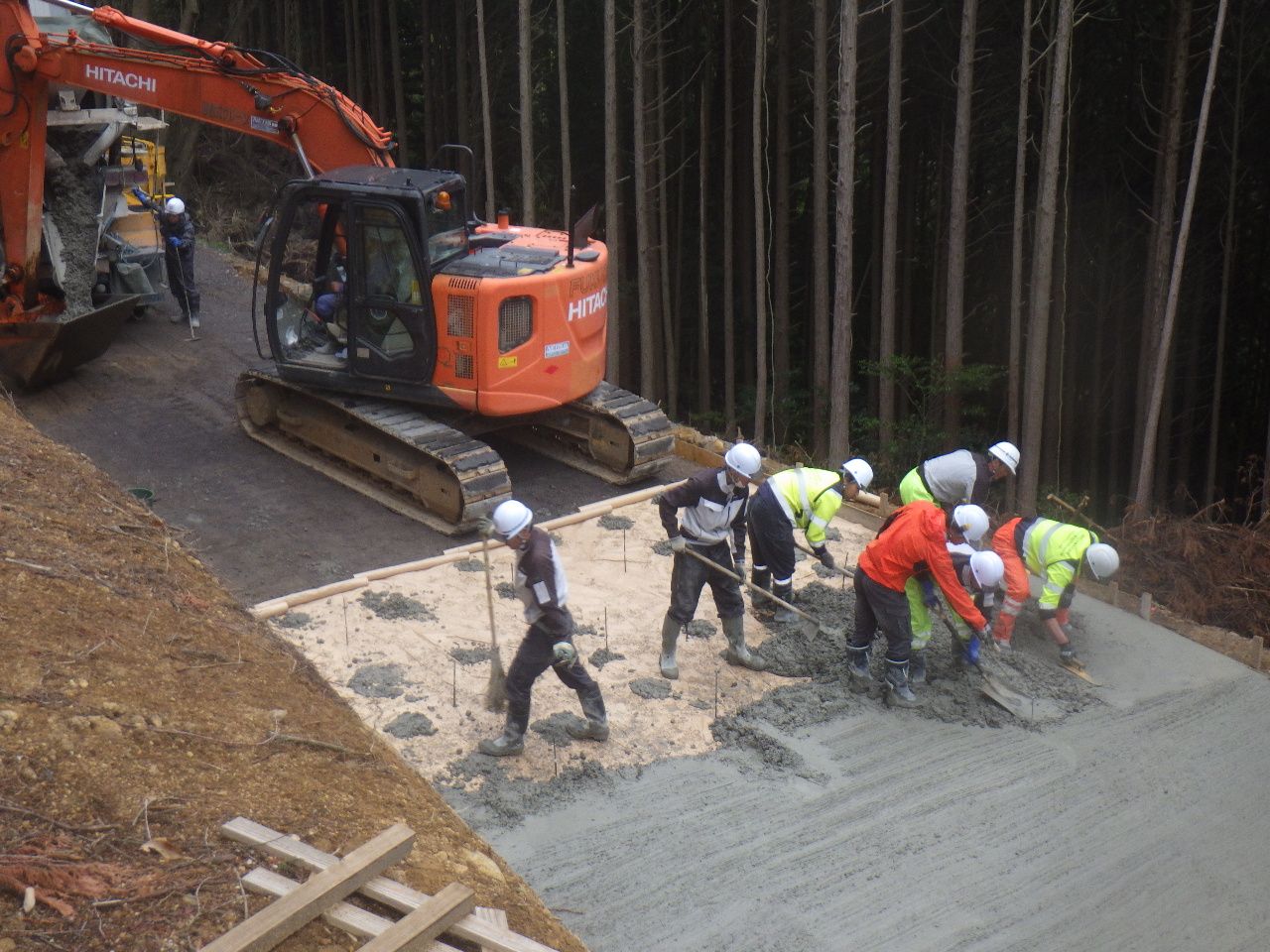 令和４年度　林業専用道開設　佐賀利山１号支線（森林資源循環利用林道整備事業）