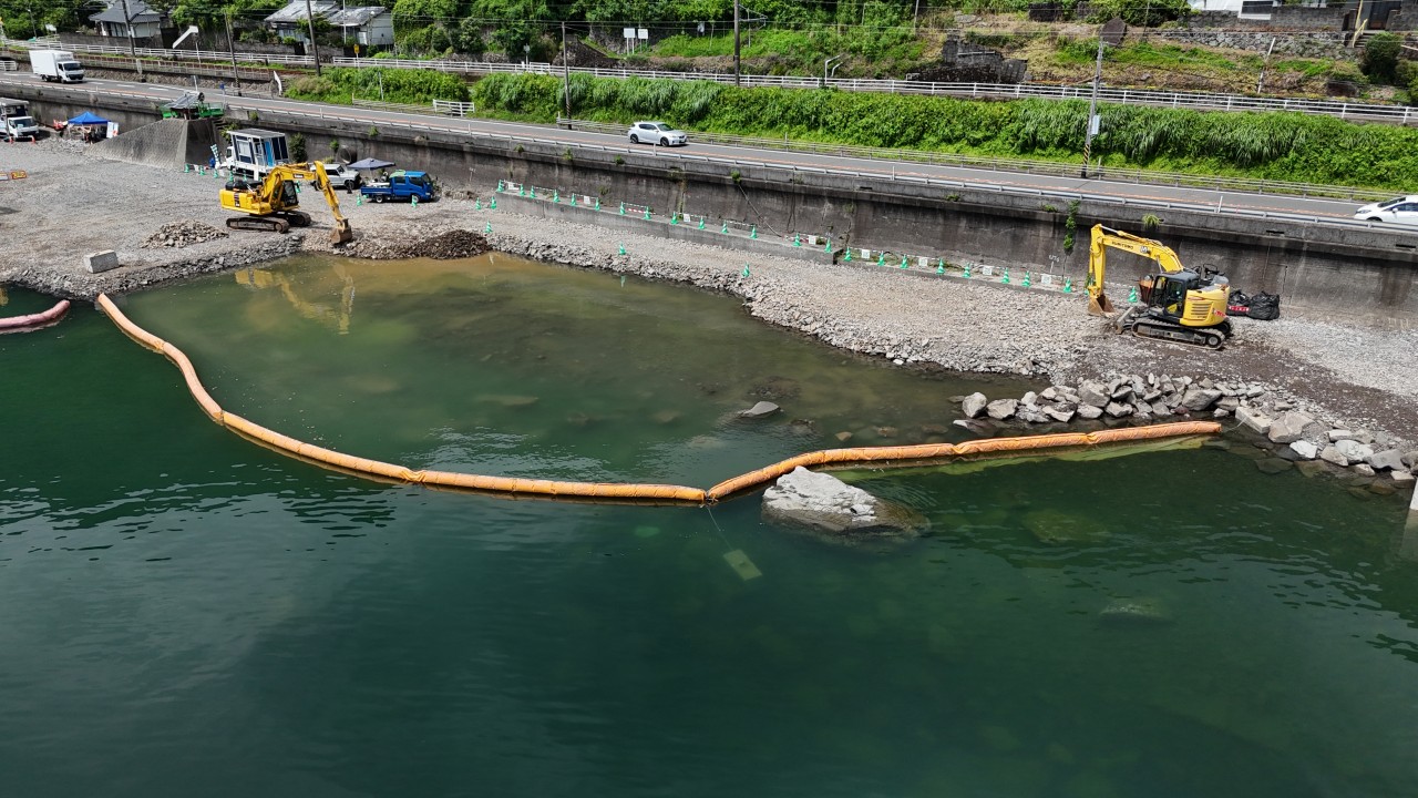 鹿児島10号白浜地区工事用道路整備（その13）工事