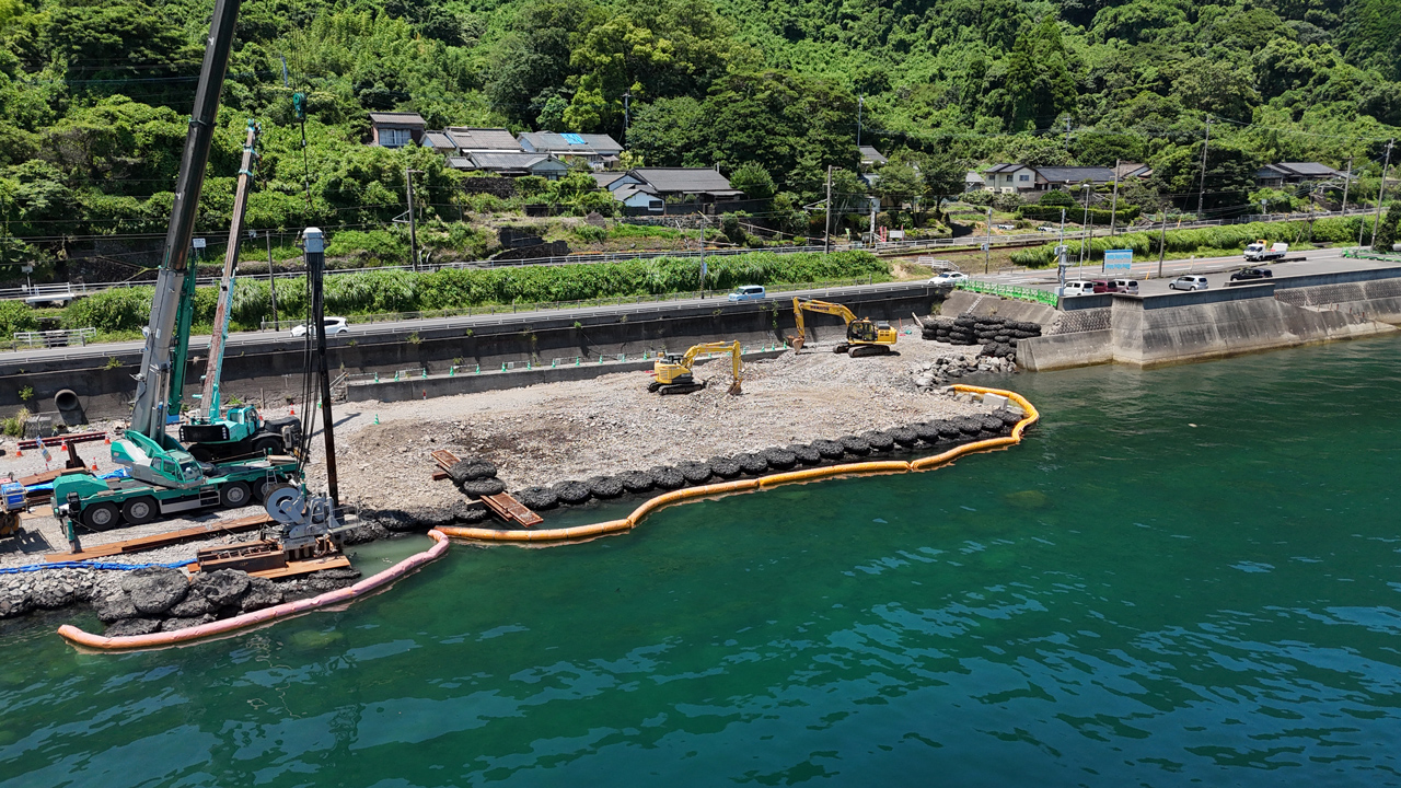 鹿児島10号白浜地区工事用道路整備（その13）工事