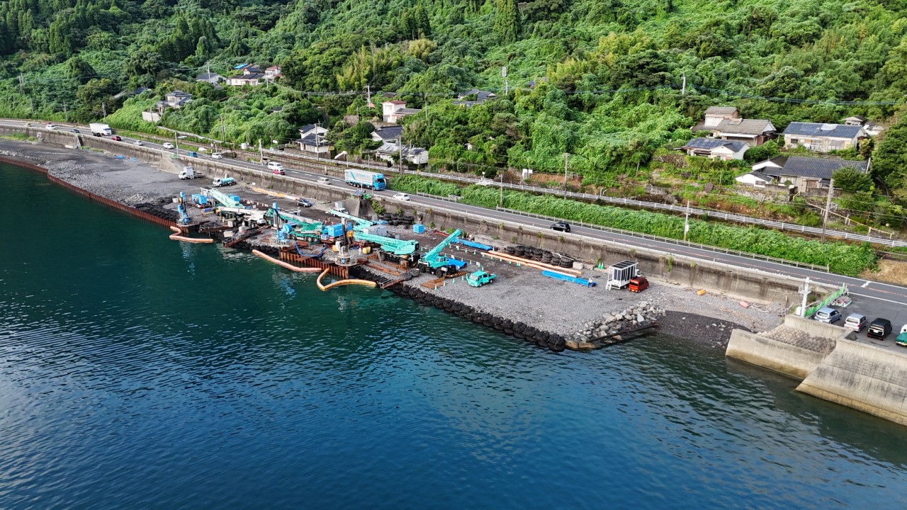 鹿児島10号白浜地区工事用道路整備（その13）工事