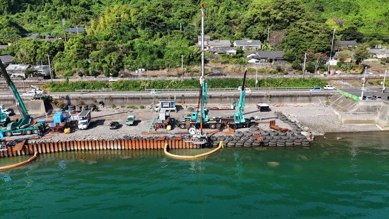 鹿児島10号白浜地区工事用道路整備（その13）工事