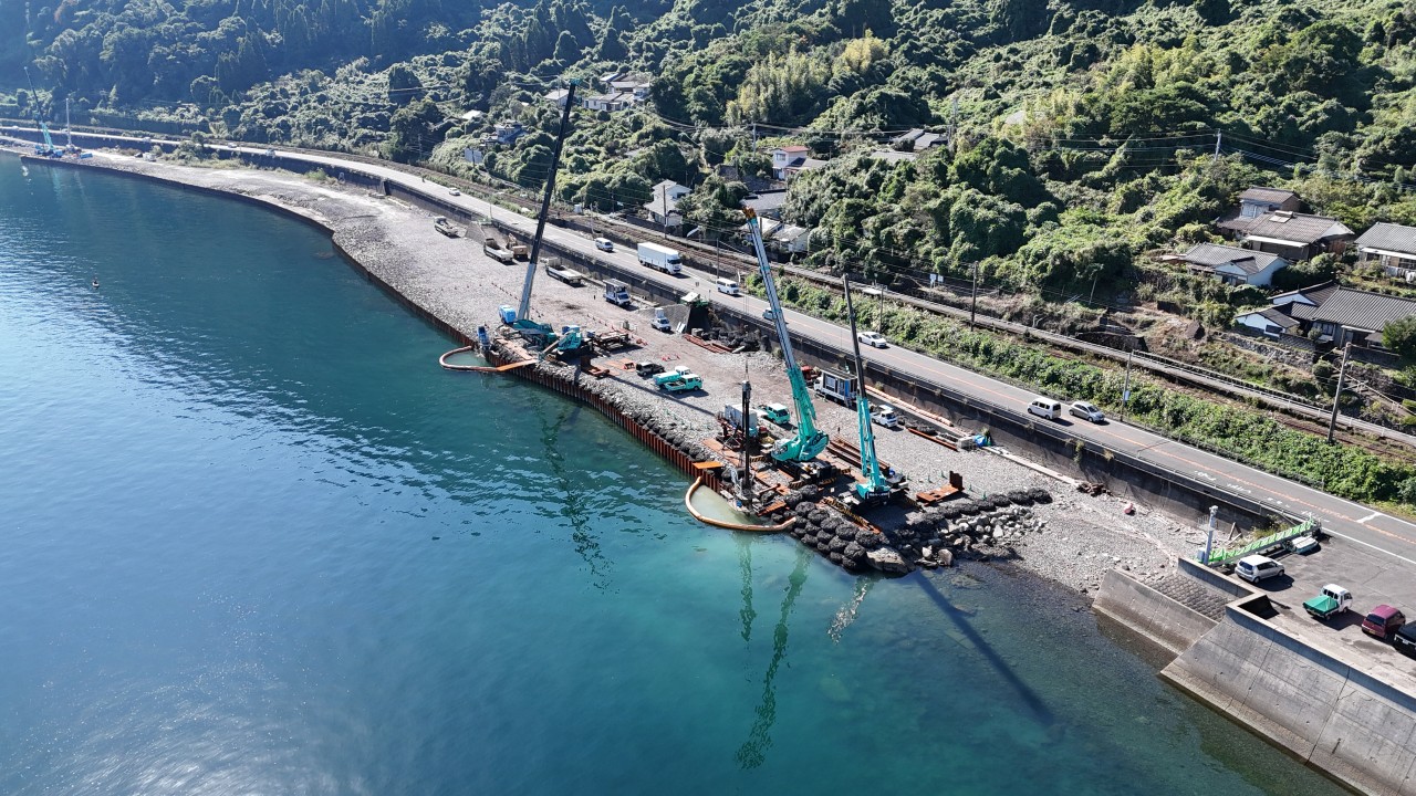 鹿児島10号白浜地区工事用道路整備（その13）工事