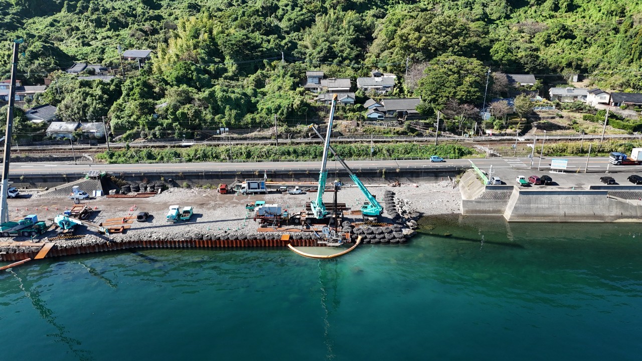 鹿児島10号白浜地区工事用道路整備（その13）工事